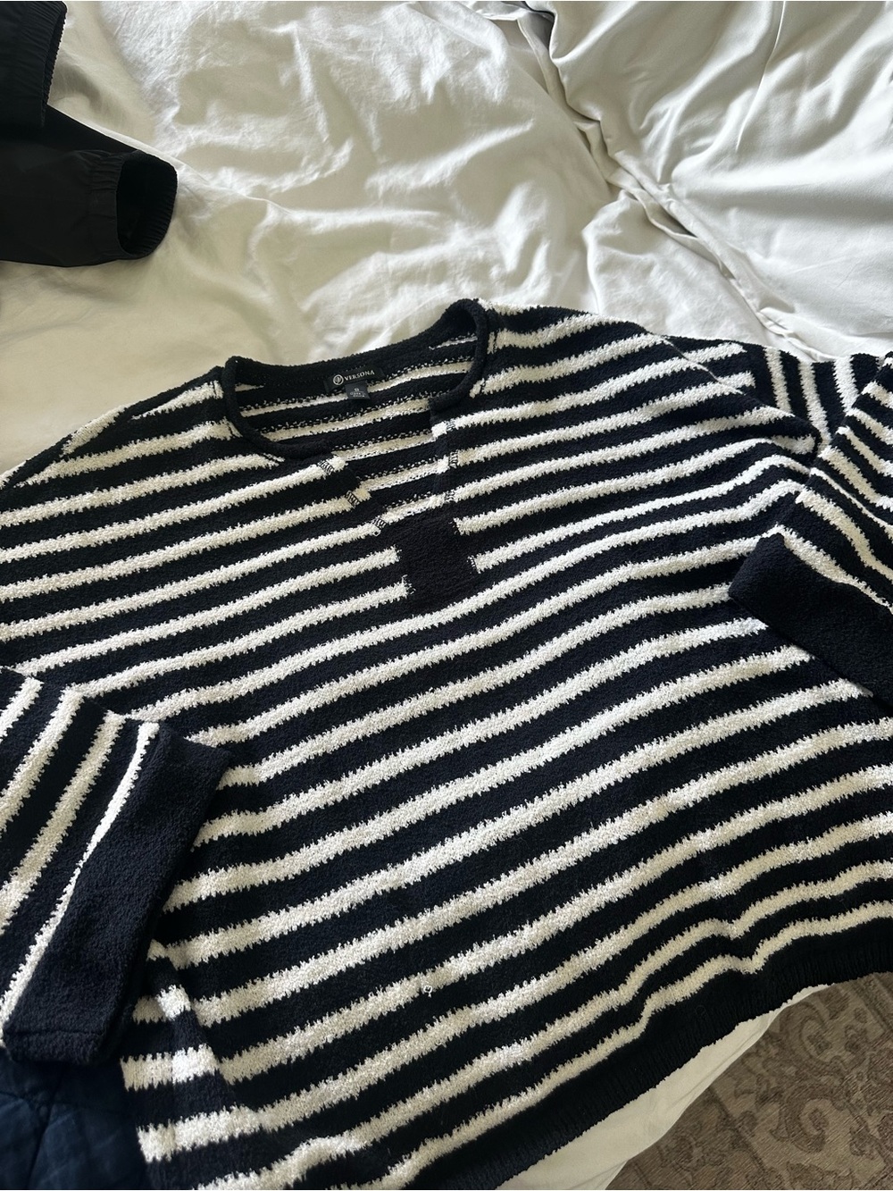 Versona Black and White Striped Crewneck Sweater